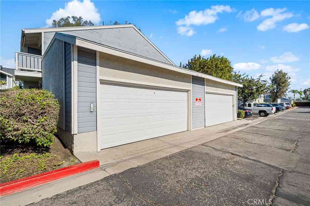 Condo For Sale - 701 S Hayward Street #C<br/> Anaheim, CA 92804