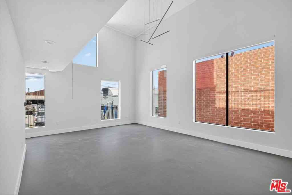 Condo For Rent - 2412 Eads Street #2<br/> Los Angeles, CA 90031