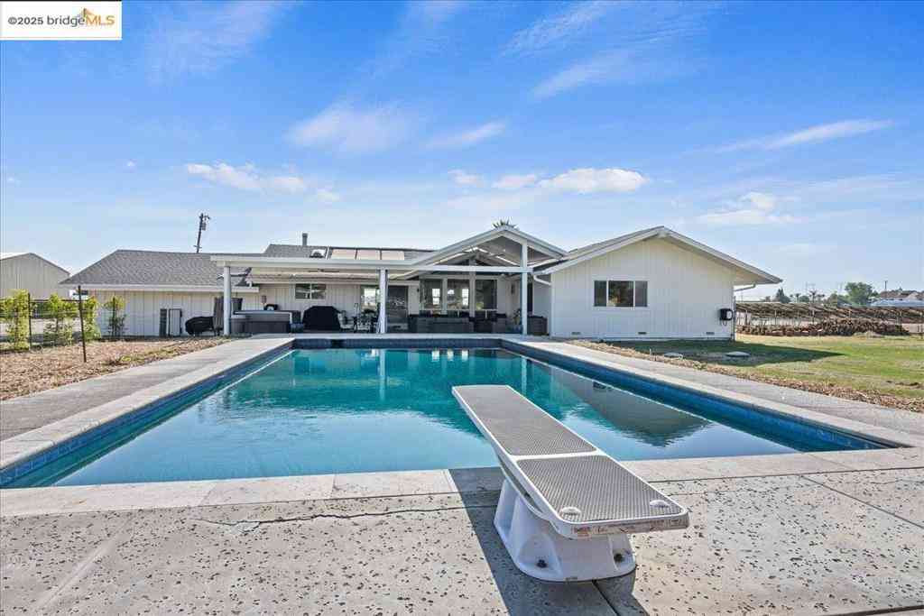Homes For Sale - 3160 Bixler Road<br/> Brentwood, CA 94513