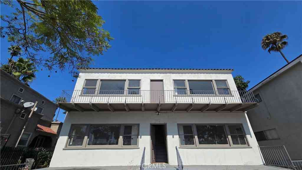 Condo For Rent - 973 N Park #6<br/> Long Beach, CA 90813