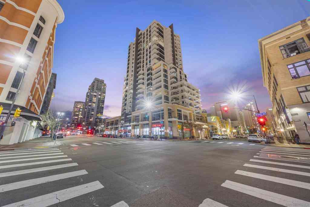 Condo For Sale - 575 6th Ave #804<br/> San Diego, CA 92101
