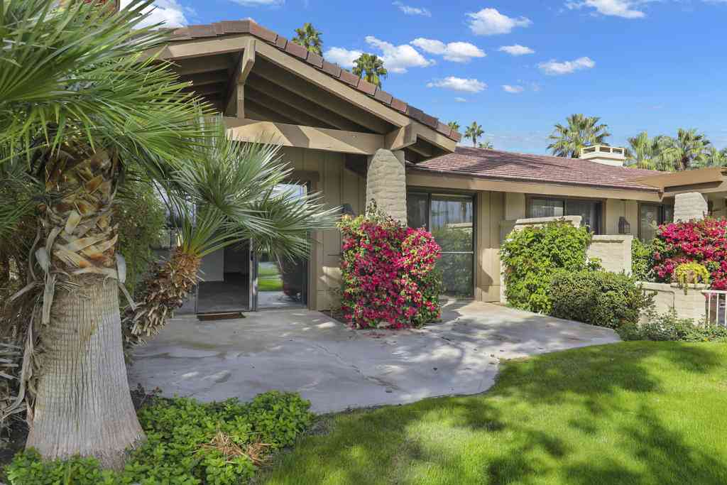 Condo For Sale - 14 Ponderosa Circle<br/> Palm Desert, CA 92211