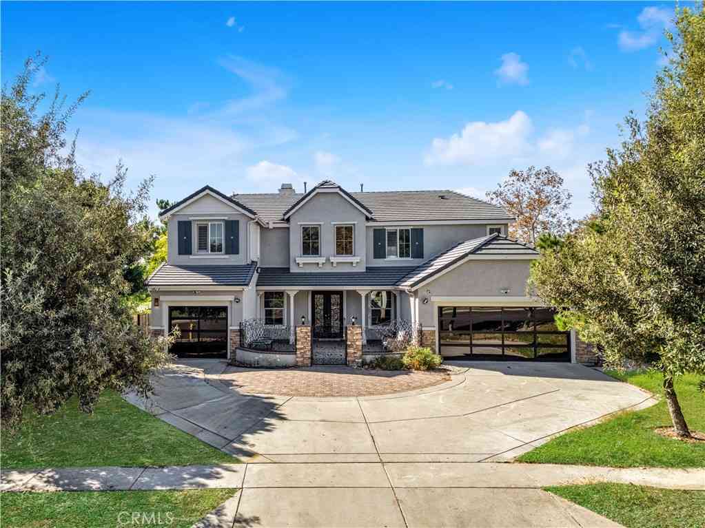 Homes For Sale - 13859 Oak Leaf Way<br/> Rancho Cucamonga, CA 91739