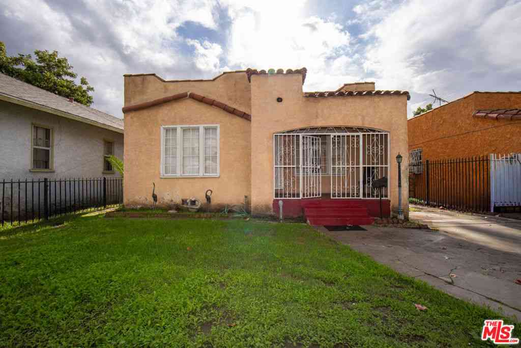 Homes For Sale - 330 E Colden Avenue<br/> Los Angeles, CA 90003