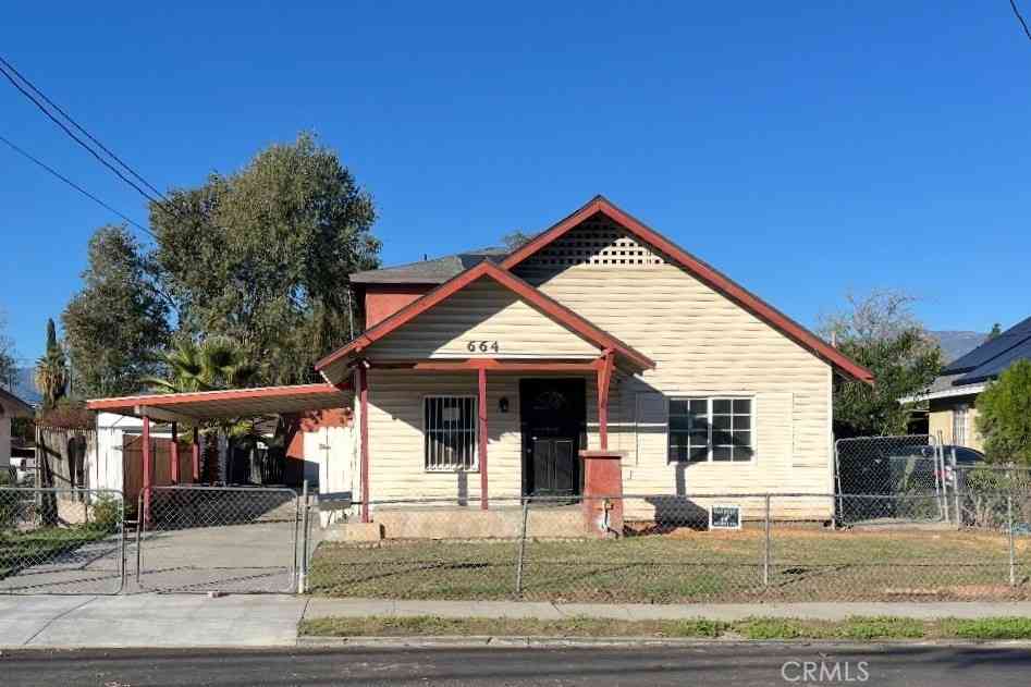Homes For Sale - 664 W 14th Street<br/> San Bernardino, CA 92405