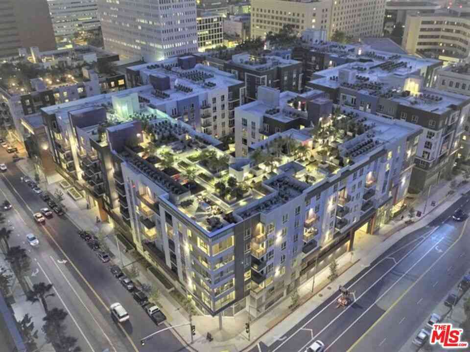 Condo For Rent - 1120 W 6th Street #2146<br/> Los Angeles, CA 90017