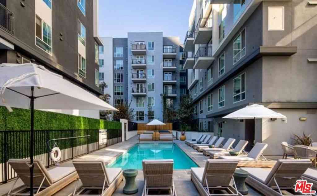 Condo For Rent - 1120 W 6th Street #1254<br/> Los Angeles, CA 90017