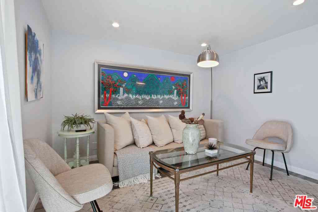 Homes For Rent - 6438 Rhea Avenue<br/> Reseda, CA 91356