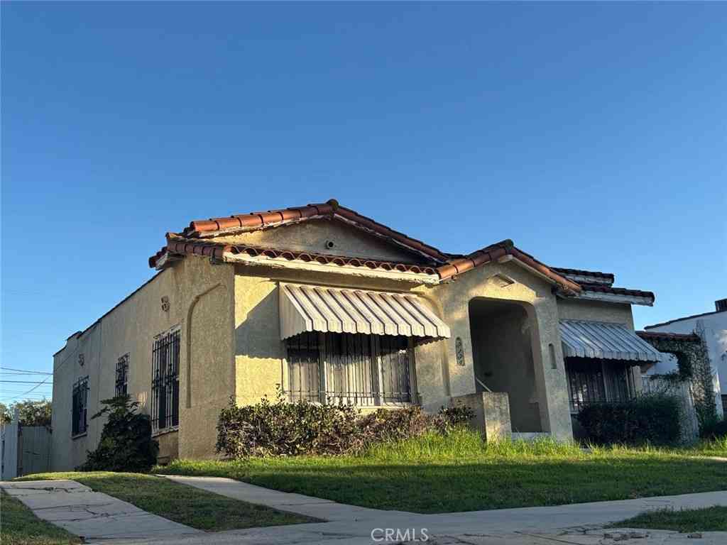 Homes For Sale - 2134 S Sycamore Avenue<br/> Los Angeles, CA 90016