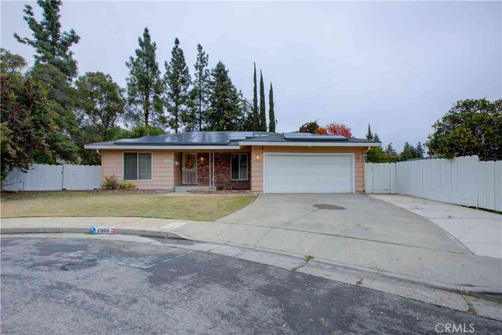 Homes For Sale - 2988 Briarwood Court<br/> Merced, CA 95348