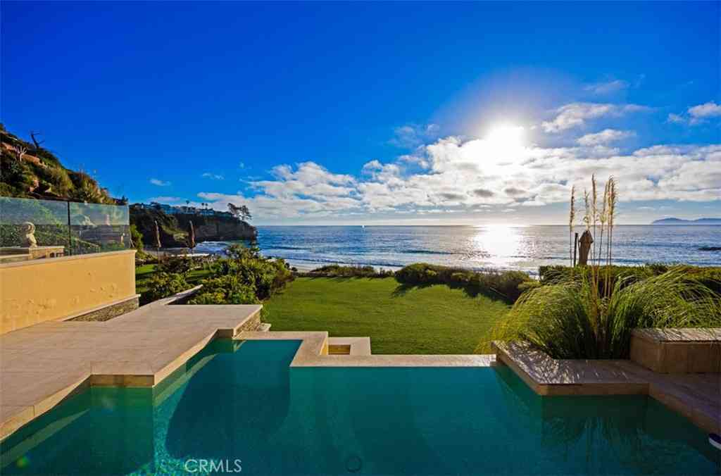 Homes For Sale - 25 Bay<br/> Orange County, Laguna Beach, CA 92651