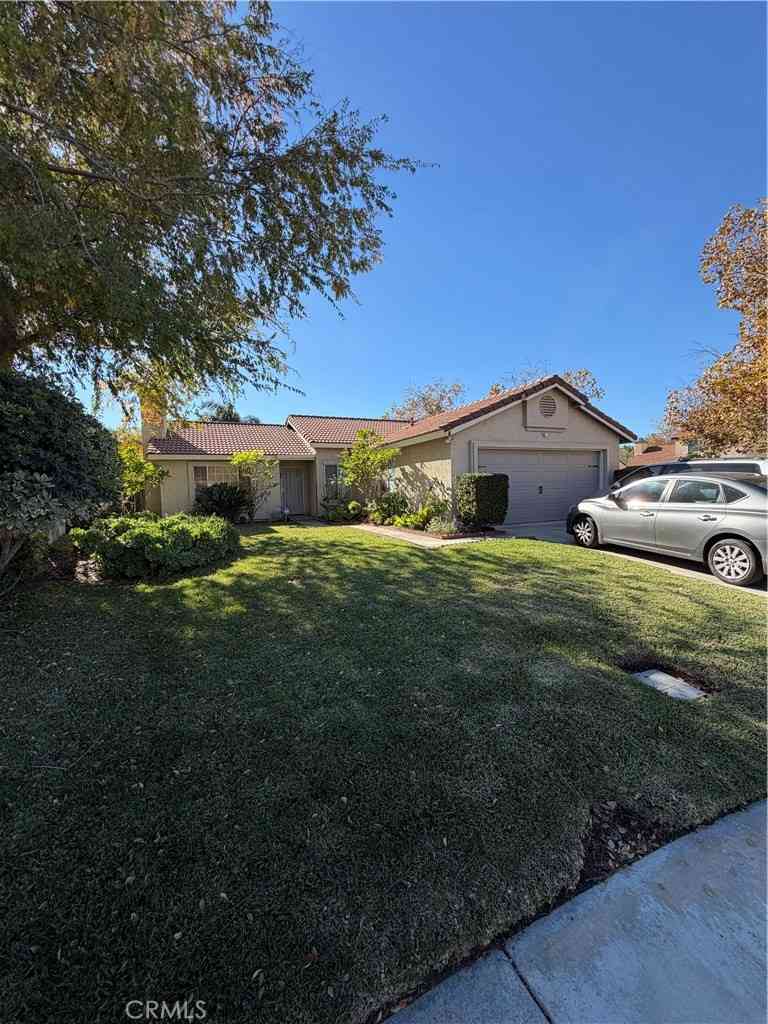 Homes For Sale - 1435 Breckenridge Court<br/> San Bernardino, CA 92407