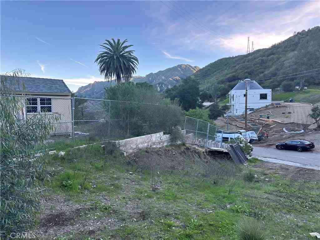 Vacant Land For Sale - 28923 Crags<br/> Agoura Hills, CA 91301