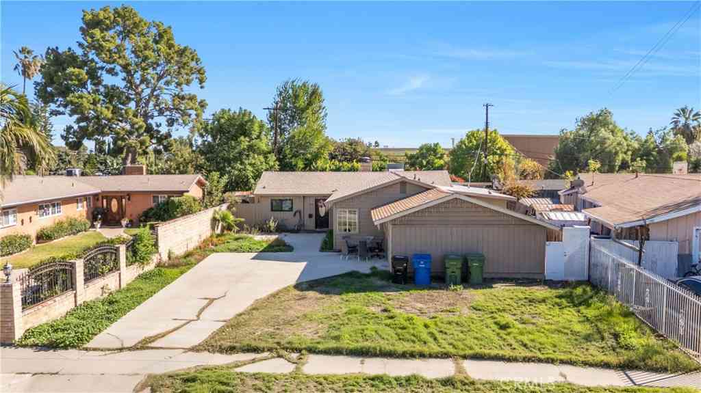 Homes For Sale - 11200 Amestoy<br/> Granada Hills, CA 91344
