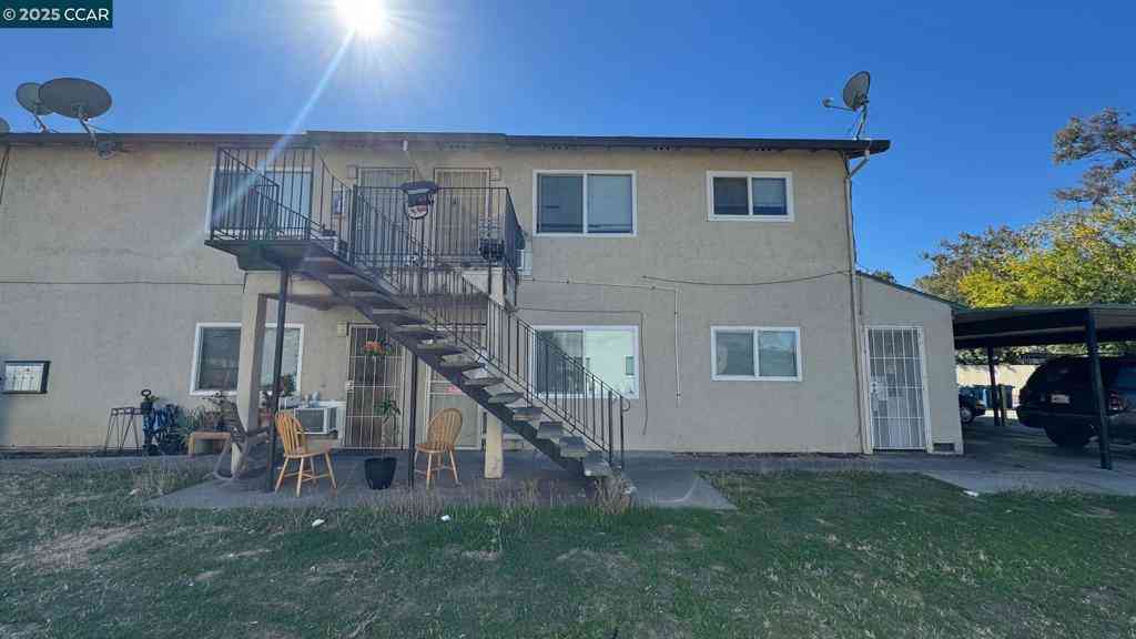 Multifamily For Sale - 2208 Spanos St<br/> Antioch, CA 94509