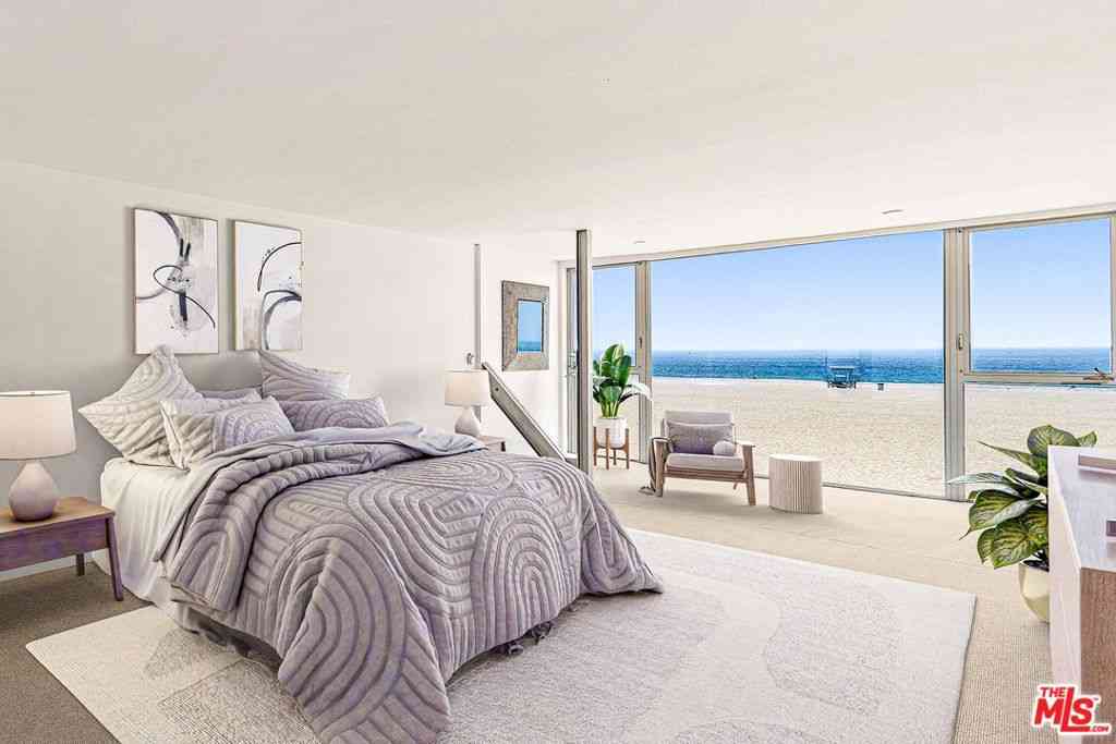 Condo For Sale - 4 Jib Street #2<br/> Marina Del Rey, CA 90292