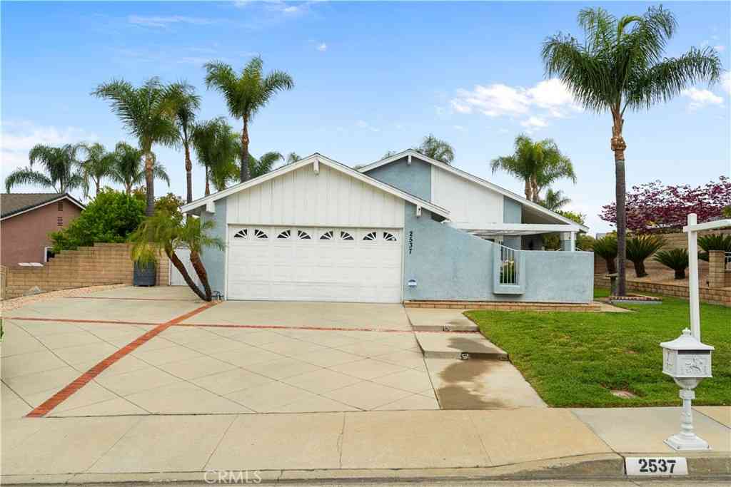 Homes For Sale - 2537 Fulton<br/> La Verne, CA 91750
