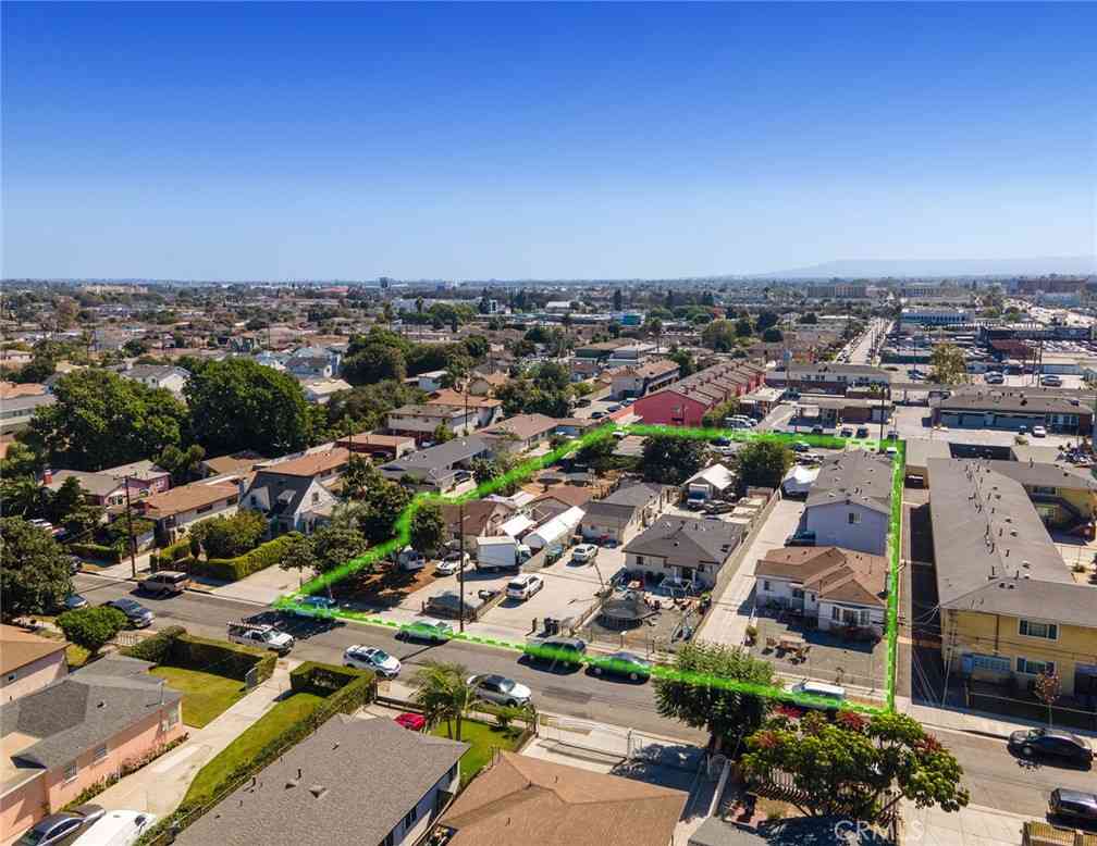 Homes For Sale - 4322 W 106th<br/> Inglewood, CA 90304