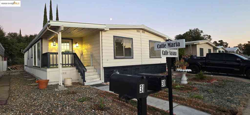 Mobile Home For Sale - 30 Calle Susana<br/> Elk Grove, CA 95624