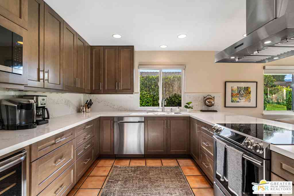 Mobile Home For Sale - 74529 Azurite Circle<br/> Palm Desert, CA 92260