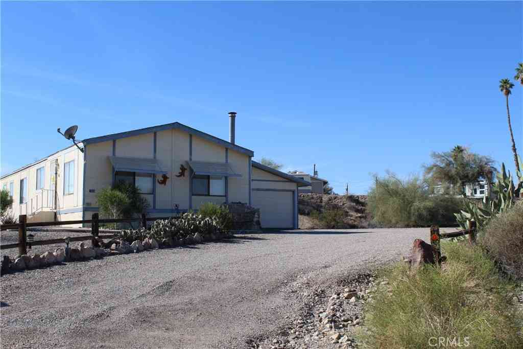 Mobile Home For Sale - 7434 Oneida Trail<br/> Big River, CA 92242
