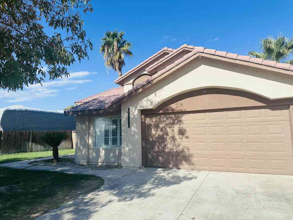 Homes For Sale - 47675 Peony Place<br/> Indio, CA 92201