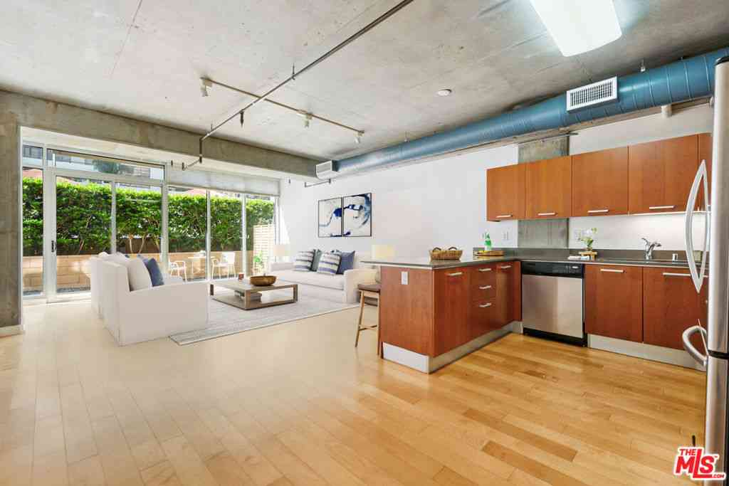 Condo For Sale - 645 W 9th Street #237<br/> Los Angeles, CA 90015