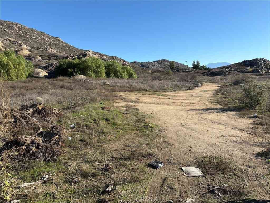 Vacant Land For Sale - 32302 Highway 74<br/> Hemet, CA 92545