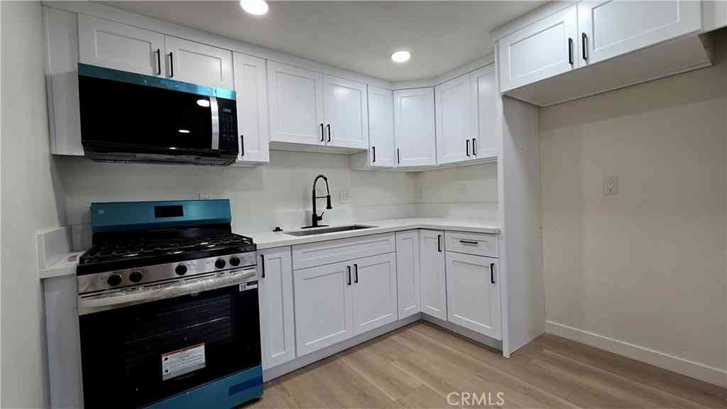 Condo For Rent - 15917 Prairie #2<br/> Lawndale, CA 90260