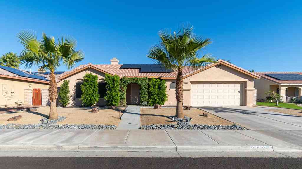 Homes For Sale - 37676 Driscoll Street<br/> Palm Desert, CA 92211