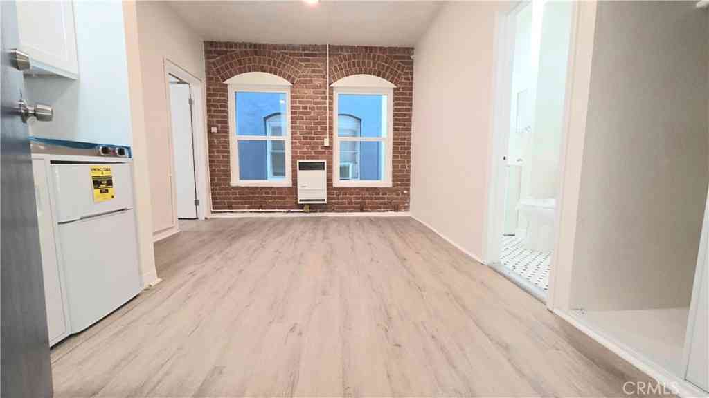 Condo For Rent - 3408 Sunset Boulevard #107<br/> Silver Lake, CA 90026