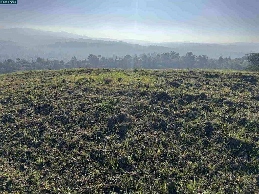 Vacant Land For Sale - 43 Cuesta Way<br/> Walnut Creek, CA 94597