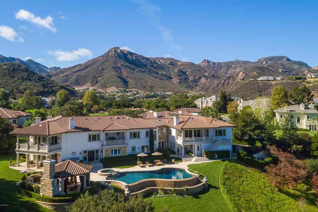Homes For Rent - 2705 Elderoak Road<br/> Thousand Oaks, CA 91361