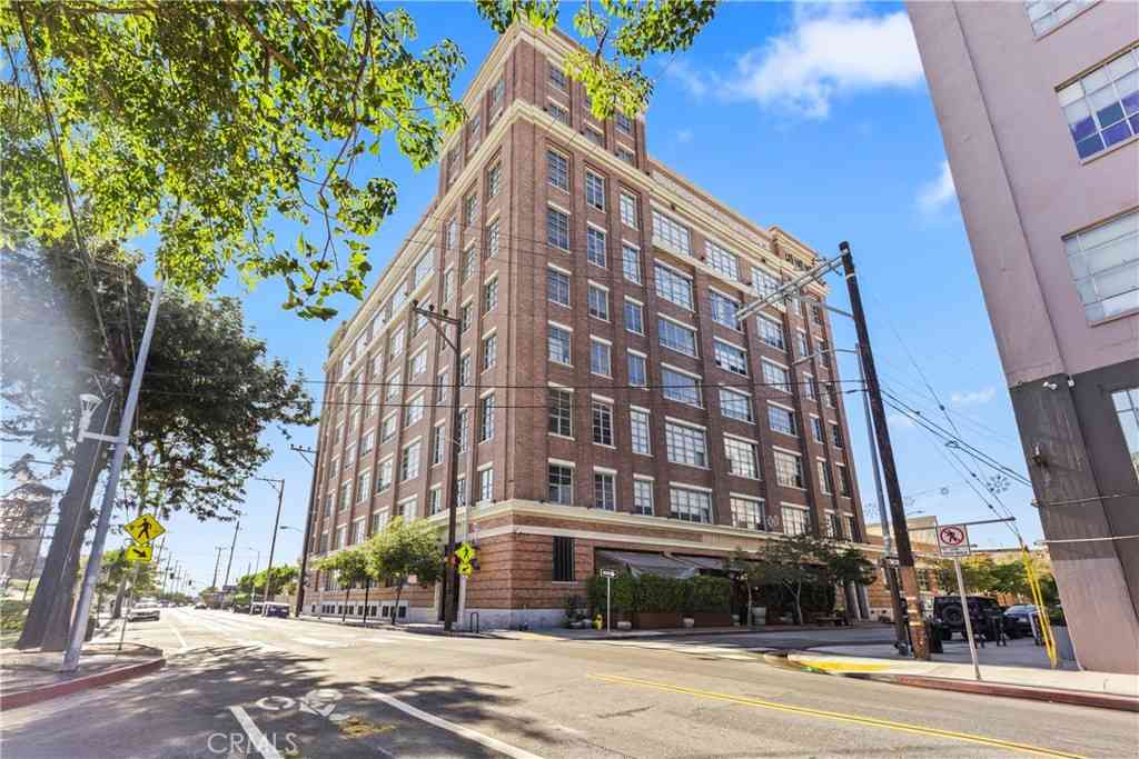 Homes For Rent - 1850 Industrial #504<br/> Los Angeles, CA 90021