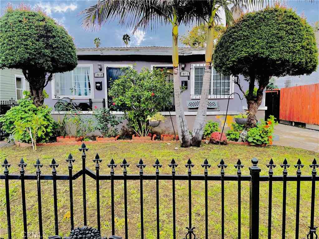 Multifamily For Sale - 3968 &  3970 S Hobart Boulevard<br/> Los Angeles, CA 90062