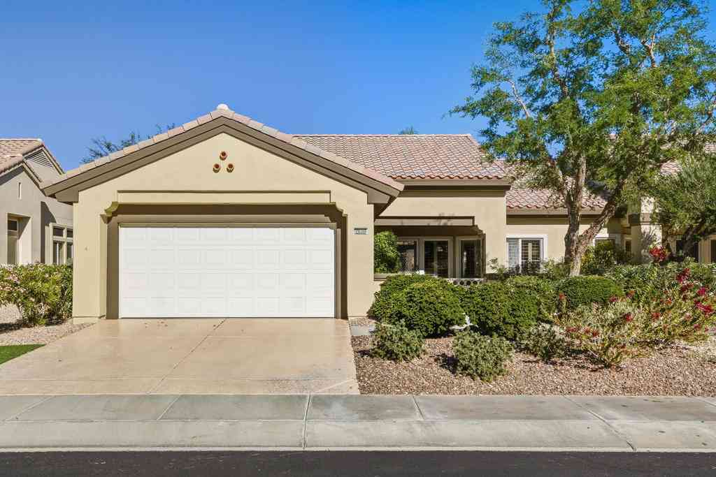 Homes For Sale - 78388 Desert Willow Drive<br/> Palm Desert, CA 92211
