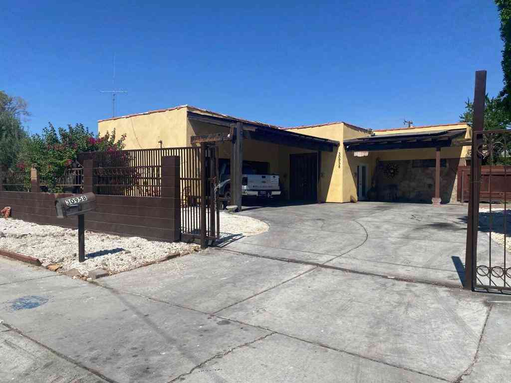 Homes For Sale - 30958 San Gabriel Circle W<br/> Cathedral City, CA 92234