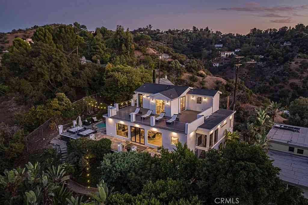 Homes For Rent - 3642 Alta Mesa Drive<br/> Studio City, CA 91604