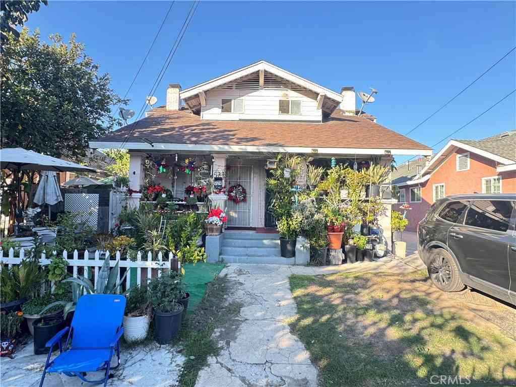 Multifamily For Sale - 927 W 48th Street<br/> Los Angeles, CA 90037