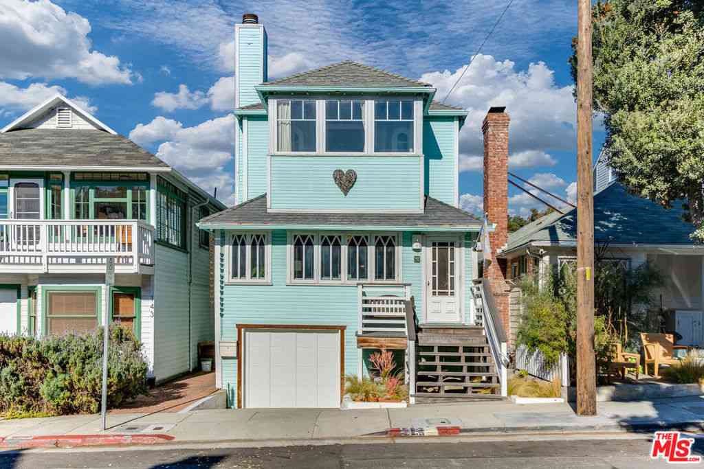 Homes For Rent - 145 Hart Avenue<br/> Santa Monica, CA 90405