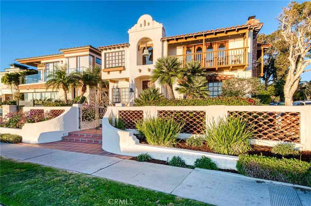 Homes For Rent - 3628 Ocean Boulevard<br/> Corona Del Mar, CA 92625