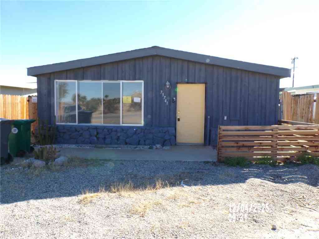 Homes For Sale - 73741 Serrano<br/> 29 Palms, CA 92277