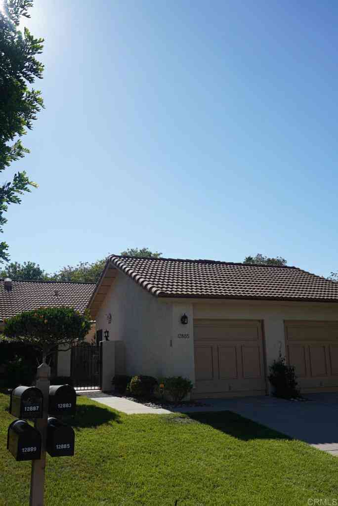 Condo For Sale - 12885 Camino De La Breccia<br/> San Diego, CA 92128