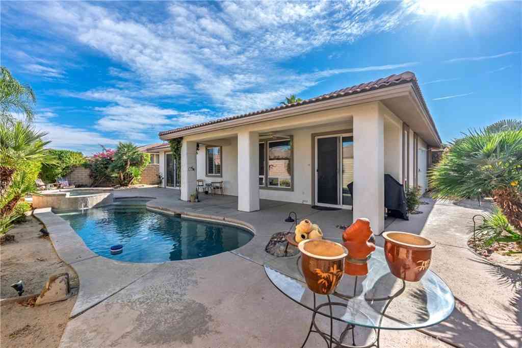 Homes For Sale - 241 Via Martelli<br/> Rancho Mirage, CA 92270
