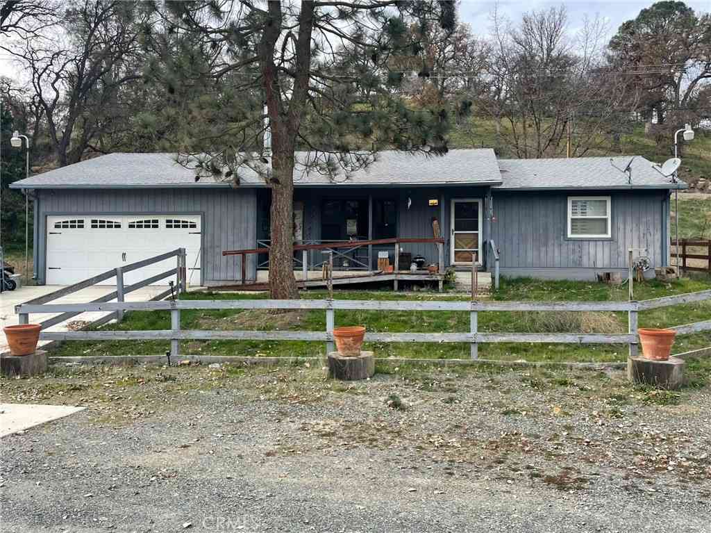 Homes For Sale - 11889 Highway 155<br/> Kern County, Woody, CA 93287