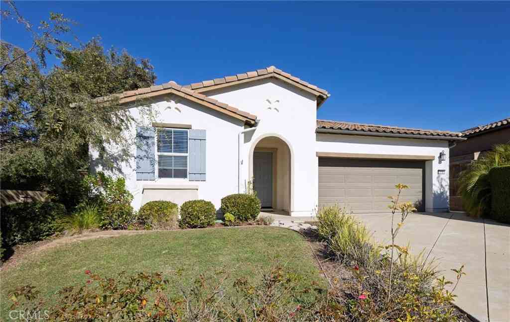 Homes For Sale - 775 Mahogany<br/> Santa Maria, CA 93455