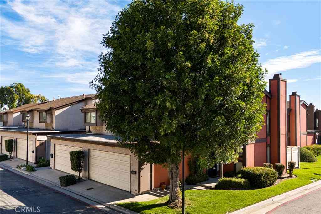 Condo For Sale - 9910 Aspen<br/> Santa Fe Springs, CA 90670