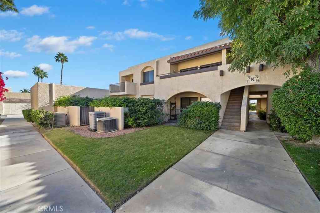 Condo For Sale - 200 E Racquet Club #72<br/> Palm Springs, CA 92262