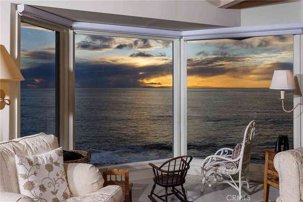 Homes For Rent - 2691 Victoria<br/> Laguna Beach, CA 92651