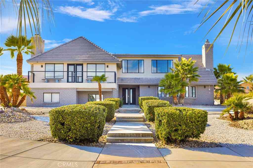 Homes For Sale - 12606 Autumn Leaves Avenue<br/> Victorville, CA 92395